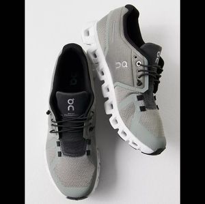 On Running Cloud 5 Women's Sneakers